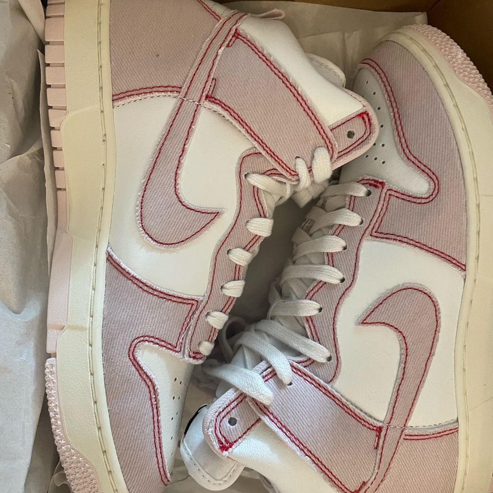 Nike dunk high 85 never worn, women’s 8.5 men’s 7